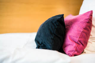 Foto: Björn Enström Pillow on bed